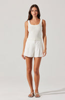ASTR The Label Artice Pleated Linen-Blend Shorts