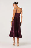 ASTR The Label Ascella Sweetheart Pleated Midi Dress